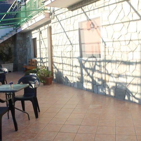 Bed & Breakfast Il Sentiero 阿杰罗拉 外观 照片