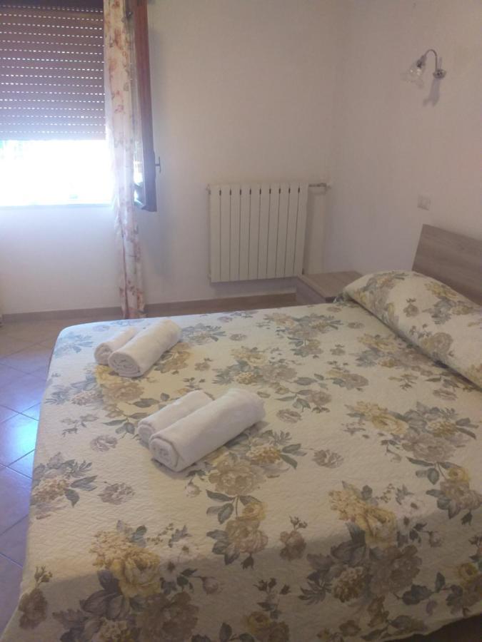 Bed & Breakfast Il Sentiero 阿杰罗拉 外观 照片