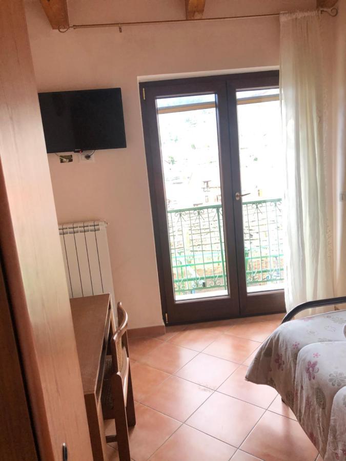 Bed & Breakfast Il Sentiero 阿杰罗拉 外观 照片