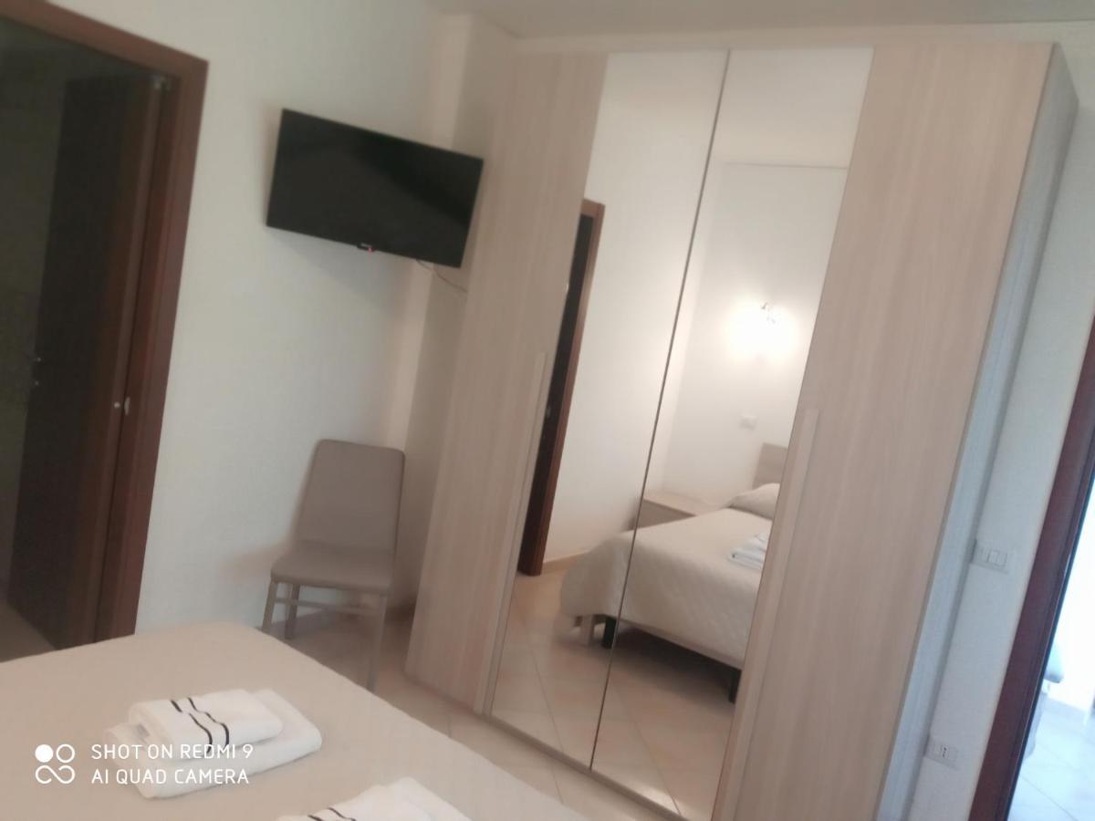 Bed & Breakfast Il Sentiero 阿杰罗拉 外观 照片
