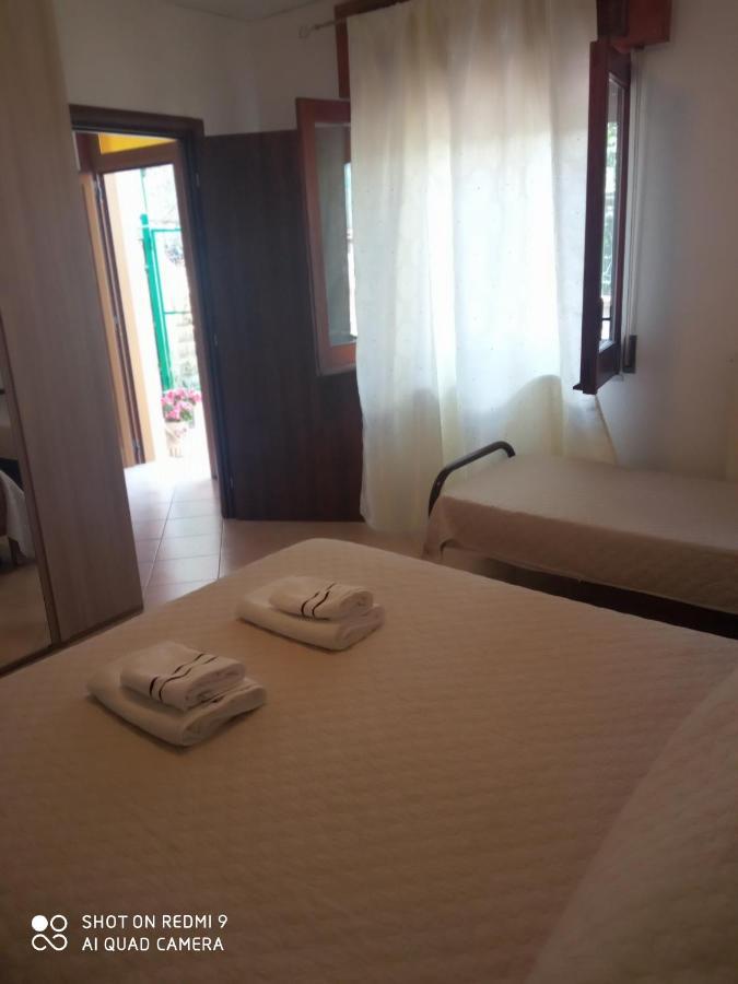 Bed & Breakfast Il Sentiero 阿杰罗拉 外观 照片